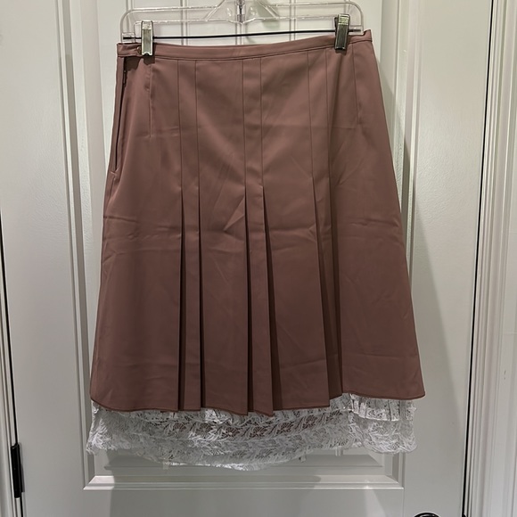 NWT Designers Remix Collection Taupe Pleated Skirt With Lace Trim and Ribbons - Picture 5 of 8